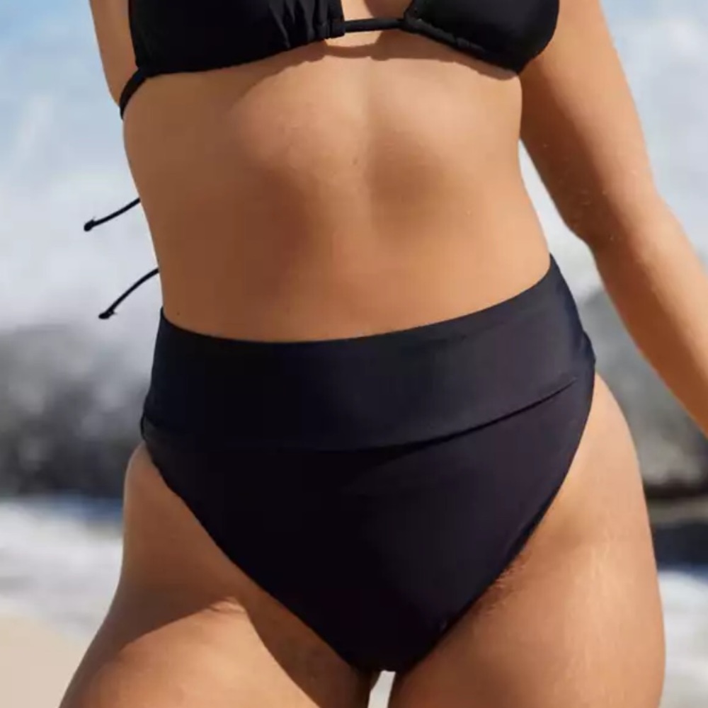 High Cut Bikini Bottoms 📸